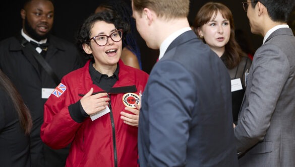 Tate modern gala - volunteer speaking to a corporate partner